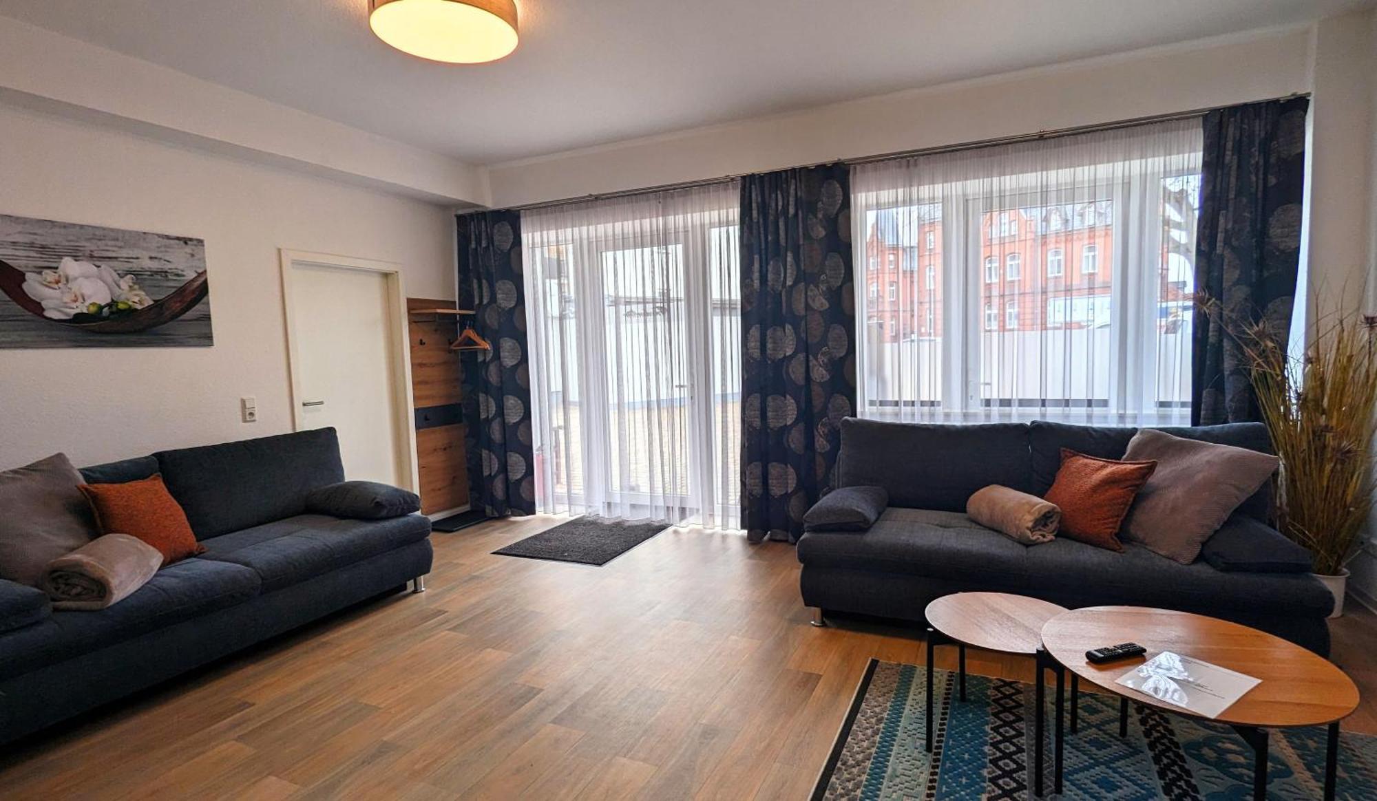 Fewo Urban Gotha-Apartment Friedenstein- Am Schlosspark- Parken An Der Der Tuer- Barrierefrei, 900 Meter Zum Bahnhof - Wallbox Zewnętrze zdjęcie